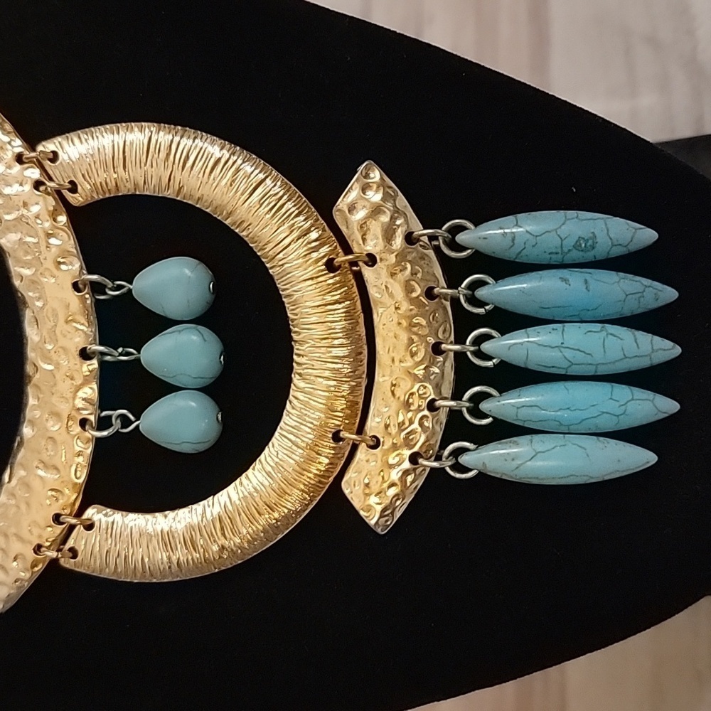 Super Funky Boho Gold tone and Turquoise Necklace - Picture 3 of 5